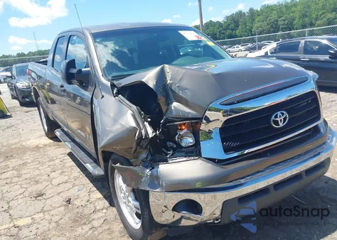 2008 Toyota Tundra Base 5.7L V8/Sr5 5.7L V8 z USA, uszkodzony, nr VIN 5TFBV54158X067111